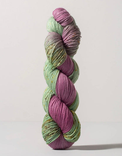 Urth Yarns/Gusto Wool Carmen